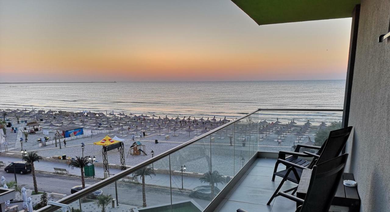 Relax Inn Apartment Navodari Exterior photo